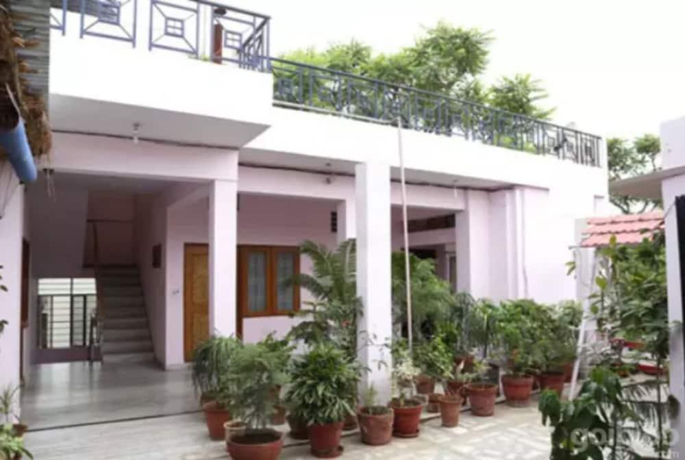 Super Oyo Flagship 72253 Jai Maa Palace Hotel Dzsaipur Kültér fotó